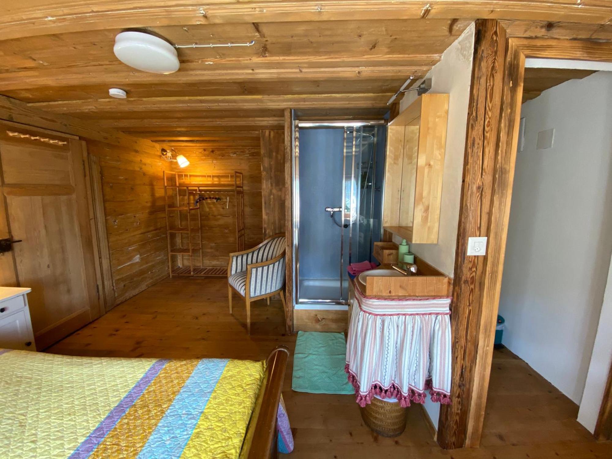 Bed and Breakfast Casa Vegana Trun Exterior foto